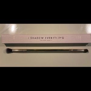 RESERVED DO NOT PURCHASE Maskcara I Shadow Everything Brush